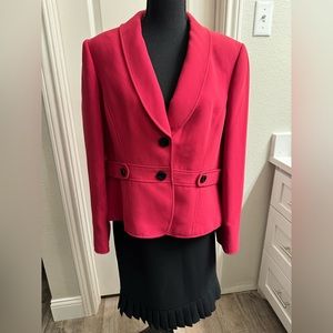 NWT/NWOT Tahari suit 14P